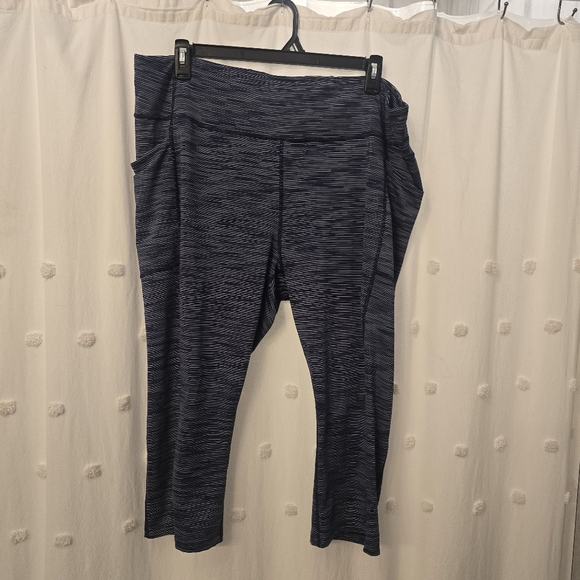 Tek Gear Navy Blue Cropped Leggings Womens Size 3x - Picture 1 of 7